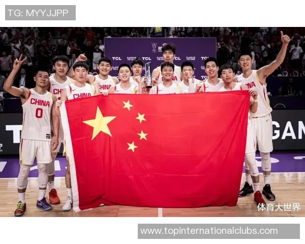 世预赛精彩对决日本男篮迎战强敌伊朗队全力争胜 世预赛精彩对决日本男篮迎战强敌伊朗队全力争胜