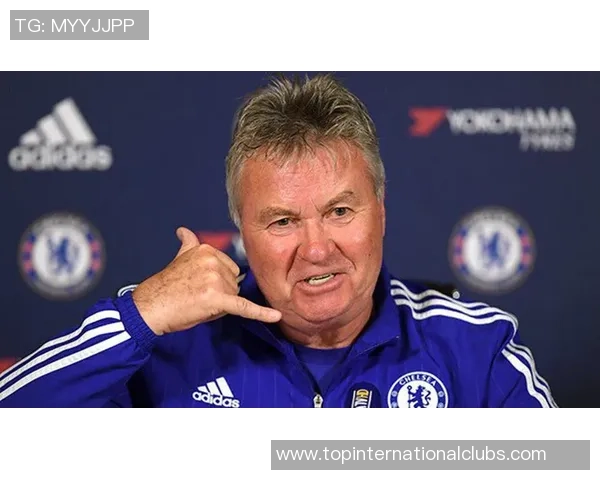 凯恩的传奇之路:从足球天才到战术大师的成长历程与影响 凯恩的传奇之路:从足球天才到战术大师的成长历程与影响