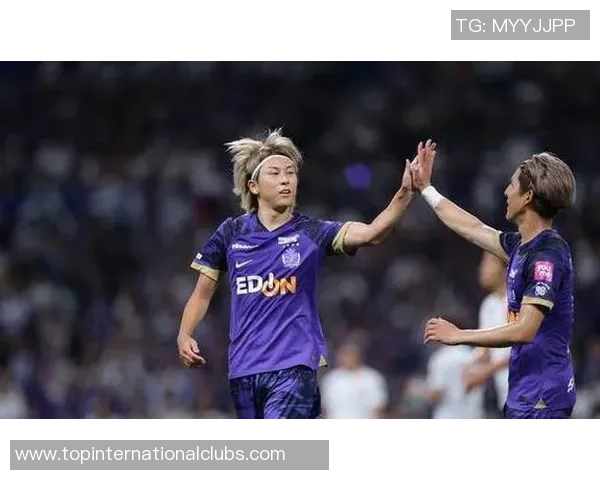 大阪樱花与川奇前锋的精彩对决引发球迷热议与期待